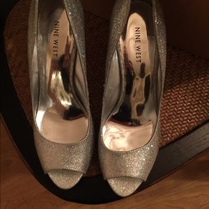 Nine West size 8 open toe dance